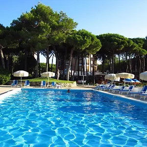 beau-rivage-pineta.hotelslidodijesolo.com/